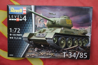 Revell 03302 T-34/85